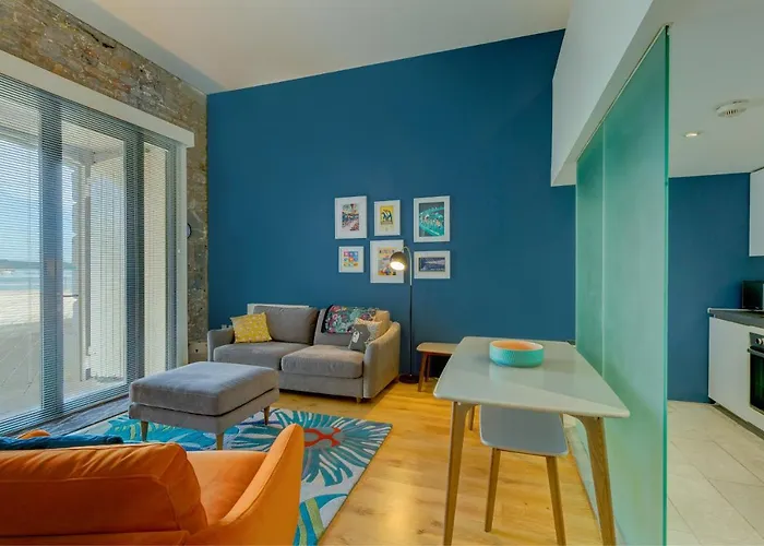 2 Bed- Pureserviced 5 Brewhouse